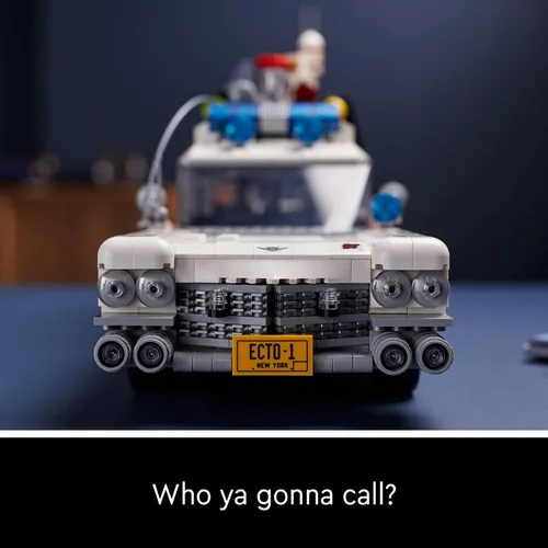 Vista 6 de LEGO Icons Ghostbusters ECTO-1 10274 - Kit de automóvil, juego grande para adultos, idea de regalo para hombres, mujeres, ella, él