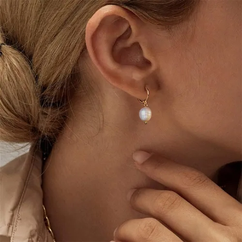 Vista 4 de 14k Gold Small Hoop Earrings with Simulated Baroque Pearl Earrings for Women Pearl Drop Dangle Earrings Gold Hoop Earrings for Women