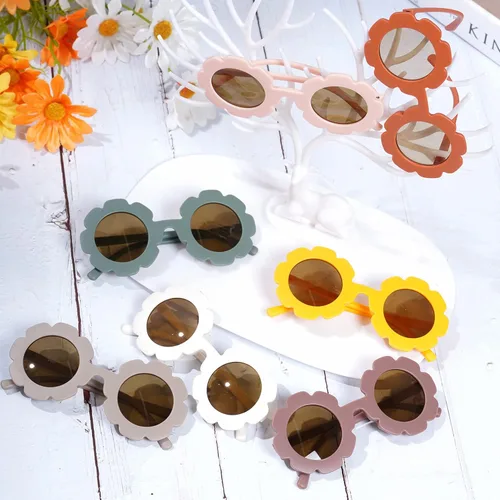 Vista 4 de 8 lentes de sol, gafas de sol redondas en forma de flor para accesorios de fiesta, regalos divertidos
