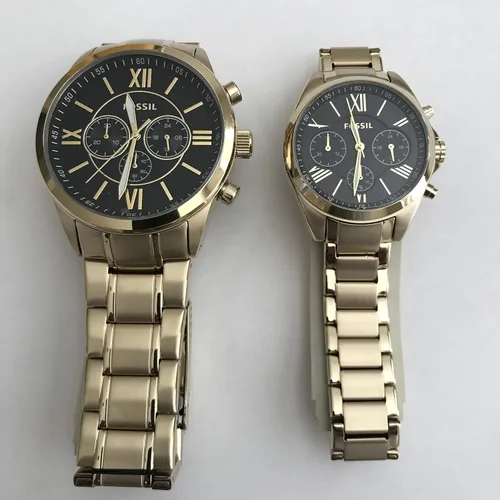 Vista 2 de Juego de regalo de reloj de acero inoxidable con cronógrafo para él y ella, Oro, Cronógrafo