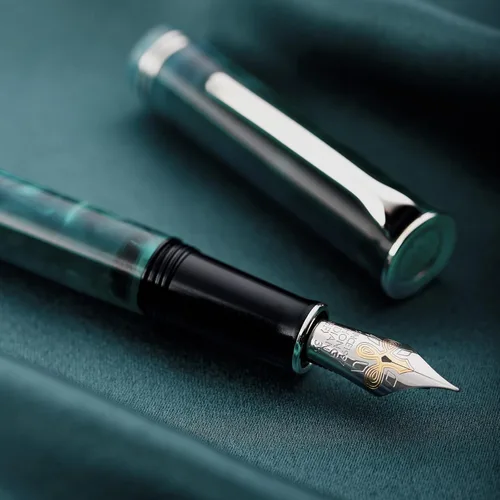 Vista 4 de HONG DIAN N2 - Pluma estilográfica, punta fina de iridio, diseño acrílico azul turquesa, bolígrafo de escritura suave con convertidor y juego