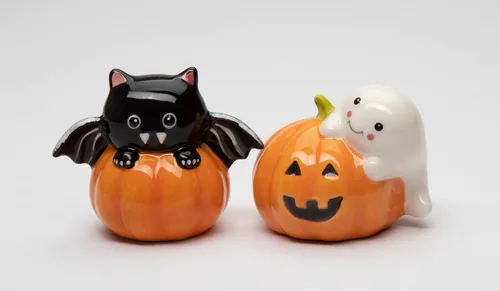 Vista 8 de Juego de salero y pimentero de cerámica fina para Halloween, casper y murciélago en calabaza, 3-1/8 pulgadas de largo