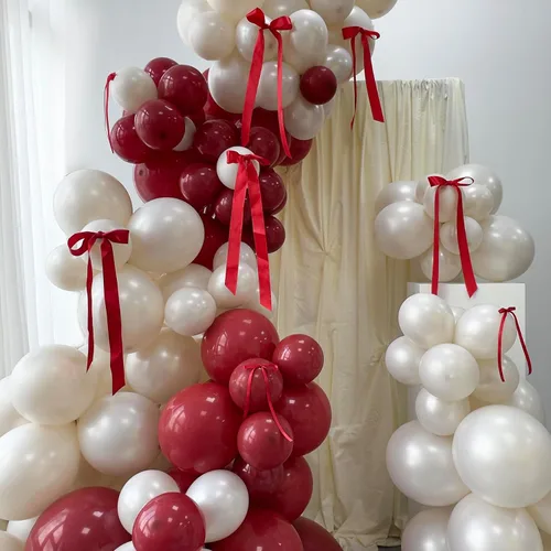 Vista 14 de Kit de arco de globos de 185 piezas negros y de arena de perlas doble relleno con lazos y perlas de imitación, globos negros y blancos