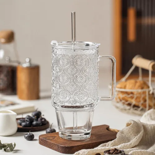 Vista 6 de KEMORELA Vaso de vidrio acanalado de 24 onzas con asa y tapa, tazas de café 24oz-Begonia