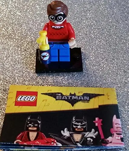 Vista 2 de Batman DC Comics Lego Movie 009 Dick Grayson aka Robin (con repelente de tiburones) Mini bolsa ciega figura 71017
