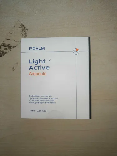 Vista 2 de PCALM - Ampolla de suero facial ligero activo para la piel, manchas oscuras, hiperpigmentación, cuidado del sebo, exfoliante, regeneración