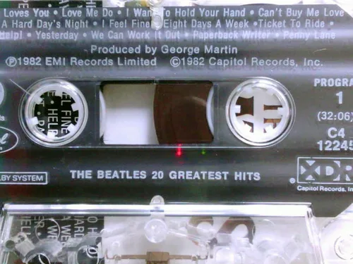 Vista 2 de 20 Greatest Hits