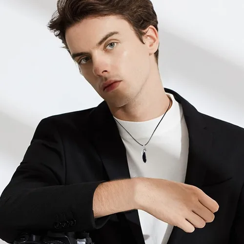 Vista 2 de PCTJYFU Collar de plata de ley 925 para hombre, con dije de cristal negro, zorro, tigre, águila, lobo, para hombre, joyería gótica de zorro, Plata