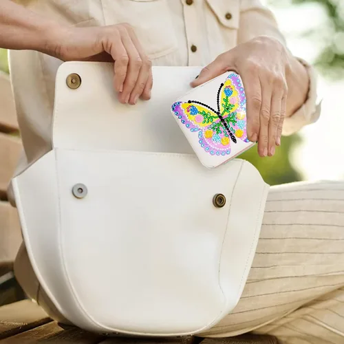 Vista 3 de Paquete de 3 joyeros de viaje de mariposa para niñas, pintura de diamantes, mini estuche de viaje para joyas, estuche organizador de viaje y soporte