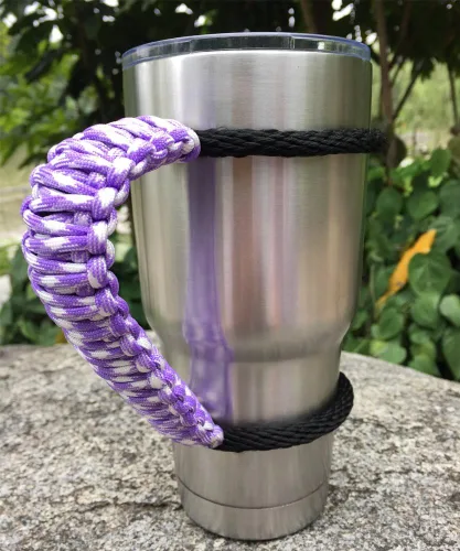 Vista 17 de Mango de Paracord hecho a mano para vaso Yeti/Rtic/Ozark Trail Rambler de 30 onzas (negro)