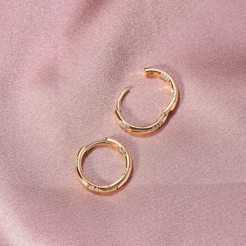 Vista 6 de GUEMER Aretes de aro Huggie chapados en oro de 14 quilates, delicados y gruesos, con incrustaciones de zriconia cúbica, para dormir, pequeño