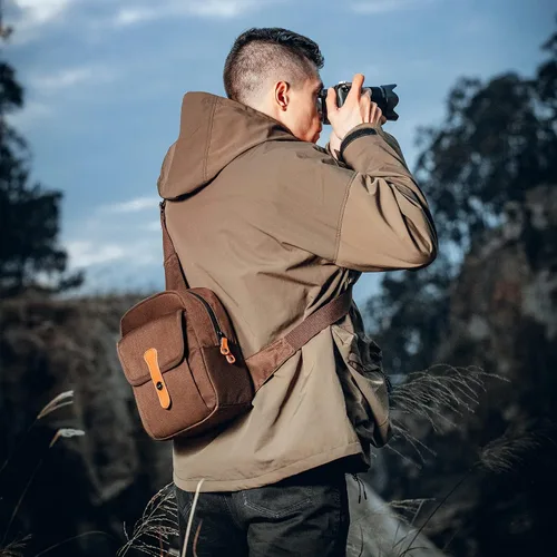 Vista 4 de Besnfoto Bolsa de cámara pequeña DSLR Sling Bag Mochila para fotógrafo Cámara impermeable Bolsa de hombro Bolso compacto para calle