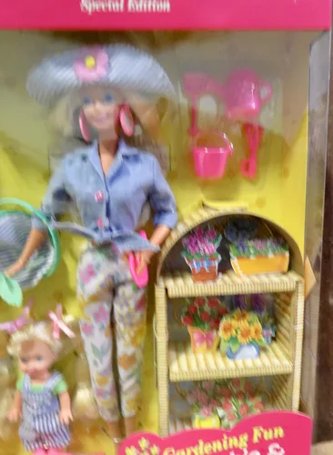 Vista 3 de Gardening Fun BARBIE & KELLY Gift Set - Set de edición especial con 2 muñecas y accesorios (1996)