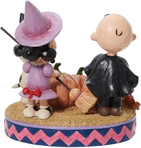 Vista 3 de Enesco Peanuts by Jim Shore Peanuts the Gang Dressed for Halloween Figurine, 5.55 pulgadas, multicolor