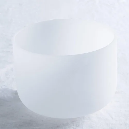 Vista 2 de Leize Cuenco cantante de cristal de cuarzo, nota C, raíz chakra, blanco, 10 pulgadas con funda de transporte resistente, gamuza