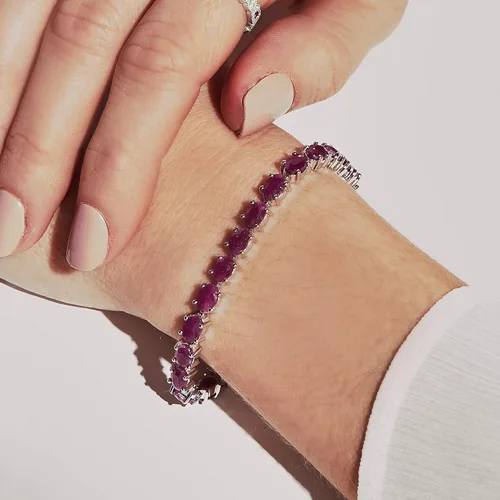 Vista 3 de Ross-Simons Pulsera de tenis rubí de plata de ley de 16 quilates