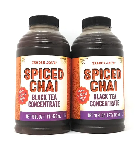 Vista 3 de Trader Joe's Concentrado de té negro Chai con especias de 16 onzas líquidas, paquete de 2, concentrado