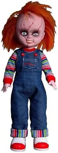 Vista 2 de Mezco Toyz Living Dead Dolls presenta la muñeca Chucky de juego infantil