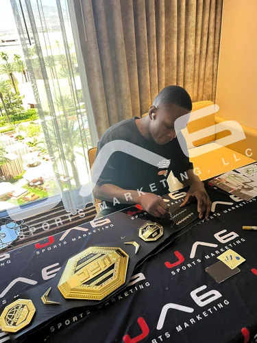 Vista 5 de Israel Adesanya cinturón firmado autografiado UFC Alex Pereira JSA COA Style Bender
