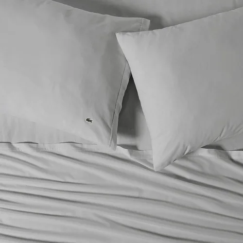Vista 11 de Lacoste Juego de 2 fundas de almohada de 100% algodón percal – Fresco, crujiente, mate y duradero, certificado Oeko-Tex – Sólido, verde, estándar