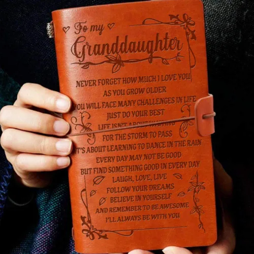 Vista 7 de Diario de cuero para nieta, diario de cuero A6, Laugh - Love - Cuaderno de escritura recargable en relieve vintage en vivo para Navidad, cumpleaños