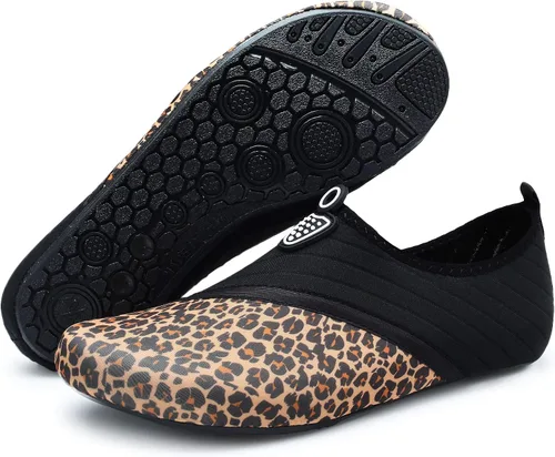 Vista 3 de QACOHU Zapatos de agua para hombre y mujer, zapatos de agua de secado rápido para buceo, surf, natación, playa, yoga