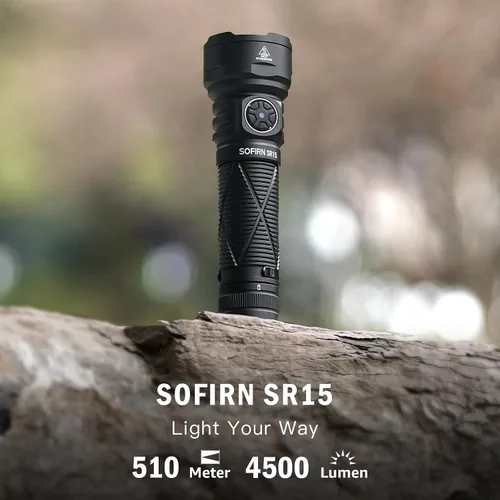 Vista 2 de Linterna recargable Sofirn SR15 de alto lúmen, 4500 lúmenes, linterna de bolsillo súper brillante con base magnética y impermeable IP68, linterna