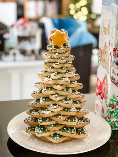 Vista 9 de Juego de Cortadores de Galletas de Copo de Nieve, 9 PCS Moldes de Galletas en Forma de Copo de Nieve, Galletas de Árbol de Navidad 3D con Exhibidor