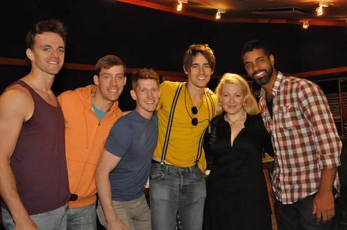 Vista 5 de Broadway's Carols for a Cure, Vol. 15