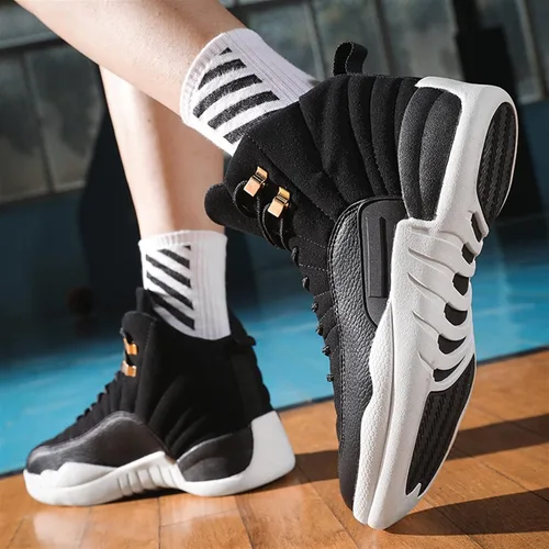 Vista 5 de AIVERC Zapatos de entrenamiento para hombre Zapatos de baloncesto para hombre, zapatos de baloncesto negros de caña alta, zapatos deportivos negros