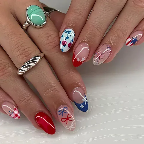 Vista 14 de 24 uñas postizas medianas a presión con forma de almendra, color LMT-7-81