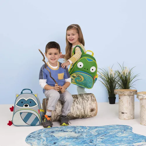 Vista 5 de Mochila aislada de Cody Camaleón de Skip Hop Zoo verde para niño 12 pulgadas
