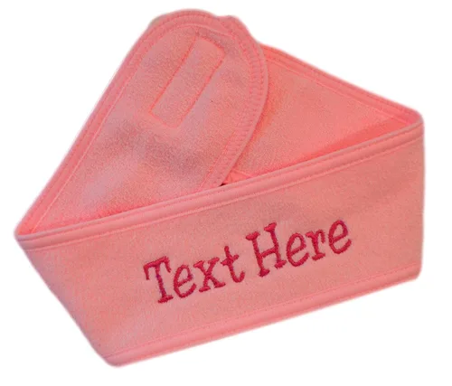 Vista 5 de Funny Girl Designs Diadema de spa personalizada bordada con texto personalizado de tu elección (negro)
