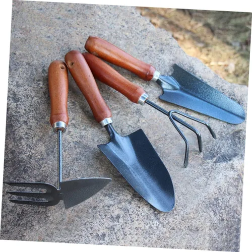 Vista 7 de UKCOCO 1set Mini Stoving Varnish Shovel Set Durable Iron Spade Planting Tool with Handle for Gardening for Transplanting and Cultivating Flowers 4pcs