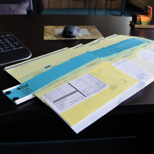 Vista 3 de Clasificador de documentos resistente de la marca C-Line, con 5 sistemas de indexación y 31 separadores de tamaño carta, Azul