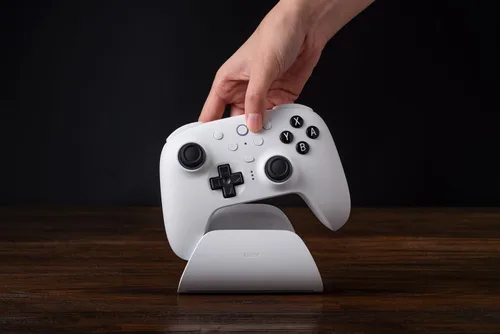 Vista 6 de 8Bitdo Ultimate 2 Bluetooth Controller for SwitchSwitch 2 & Windows PC, Switch Pro Controller with TMR Joysticks, Switchable Hall EffectTactile
