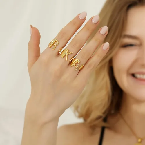 Vista 8 de Bold Initial Letter Rings Adjustable, GoldChic Jewelry Women Gold Statement Ring Personalised Engraved Womens Open Signet Ring for Party