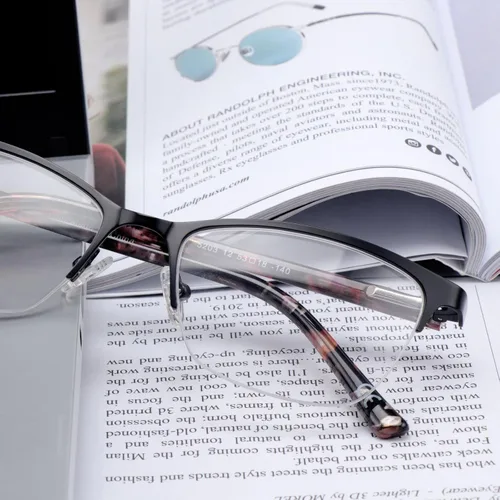 Vista 6 de Missfive Anteojos de Lectura de Metal Multifocales Progresivos Premium para Mujeres y un Estuche, Bisagra de Resorte de Calidad con Bloqueo de Luz