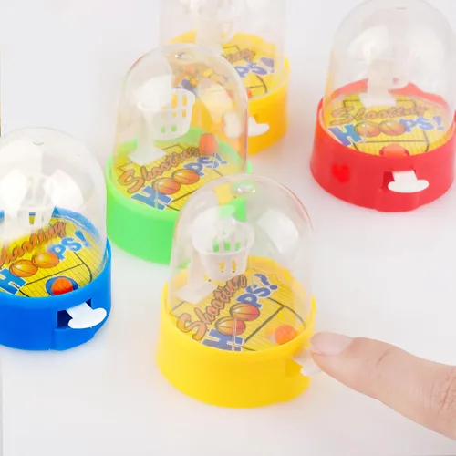 Vista 3 de Hooqict Paquete de 28 mini juegos de tiro de baloncesto con dedo, suministros de fiesta de baloncesto, juguetes para niños de 8 a 12 años