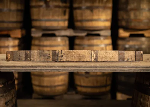 Vista 5 de Juego de 10 auténticos palos de barril de roble bourbon/whisky para proyectos de bricolaje, manualidades y decoración de paredes - Midwest Barrel