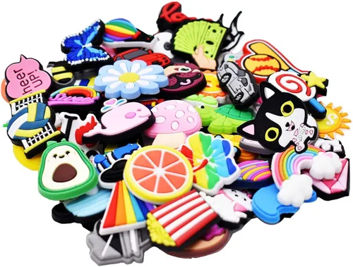 Vista 2 de Gibleitz 30 50 70 100 150 200dijes para zapatos al azar bonitos diseños diferentes unisex para adultos fiestas regalos de cumpleaños