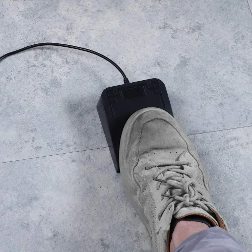 Vista 7 de iKKEGOL Pedal de pie USB mejorado con interruptor óptico de un solo control de tecla programable para teclado de computadora y ratón de juego HID