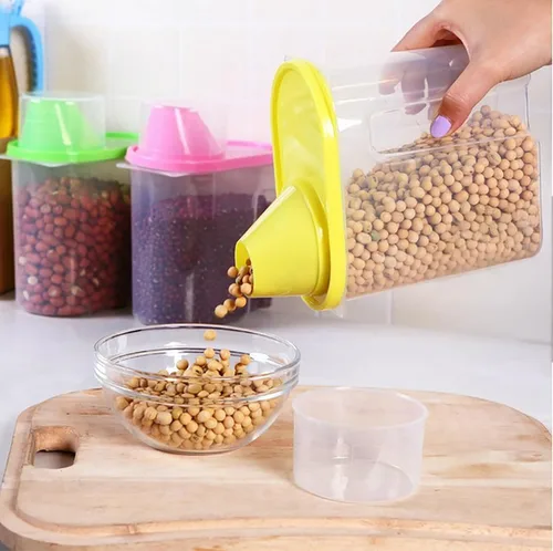 Vista 3 de Basicwise Juego de 3 recipientes pequeños herméticos de almacenamiento de alimentos de 1.9 litros con boquilla de vertido y tapa de taza medidora