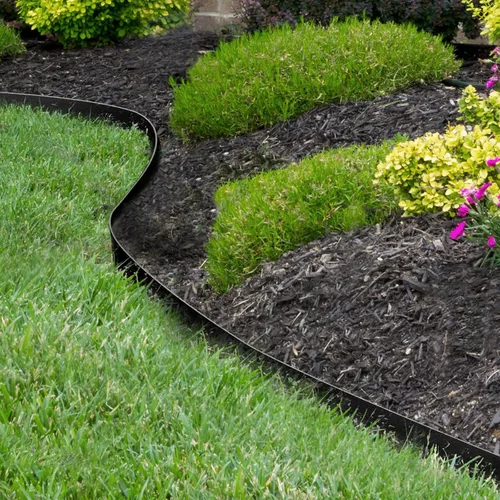 Vista 5 de Worth Garden Paquete de 10 Bordes de Acero Galvanizado para Paisajismo de Césped - Tiras de Metal Doblables con Recubrimiento en Polvo Negro de 4.5