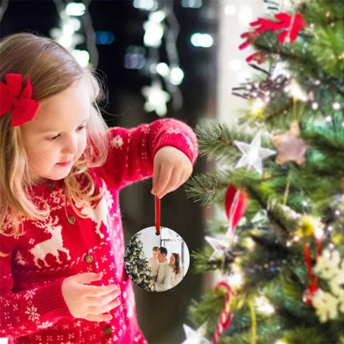 Vista 3 de Adornos colgantes de cerámica para árbol de Navidad, adorno personalizado de Navidad, adornos de foto personalizados, bola de adorno de foto