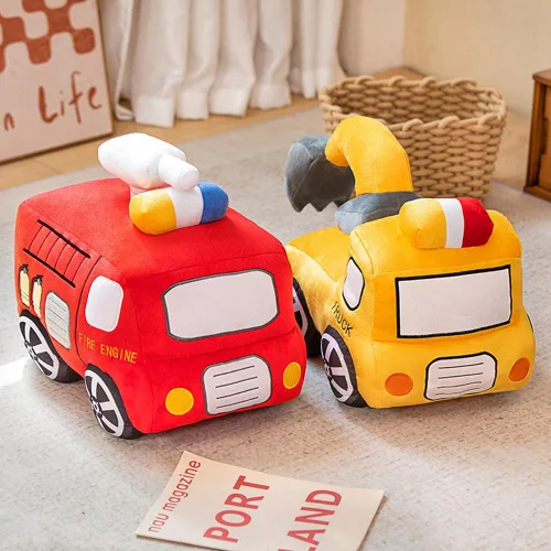 Vista 2 de XIYUAN Cojín de peluche rojo de autobús escolar con diseño de caricaturas, cojín de felpa para regalo de cumpleaños de niños (11 x 7 x 6 pulgadas)