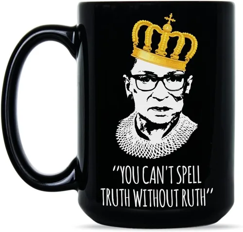 Vista 4 de Taza con texto en inglés "You Can't Spell Truth Without Ruth", Negro