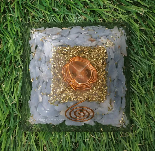 Vista 4 de Pirámide de orgón con cristal de angelita y punta de cuarzo de bobina curativa, piedras curativas naturales, generador de energía de orgonita