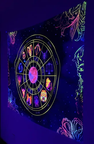 Vista 2 de Tapiz de luz negra del zodiaco – Reactivo UV que brilla en la oscuridad constelación brujería colgante de pared para dormitorio