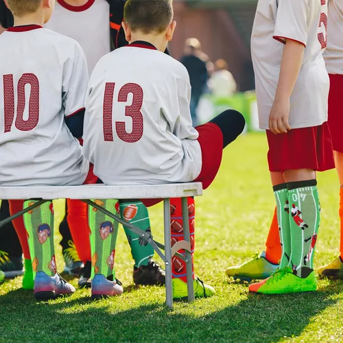 Vista 5 de 12 pares de calcetines de fútbol para niños, divertidos calcetines de fútbol para niños, regalos de béisbol para niños de 8 a 12 años, adolescentes